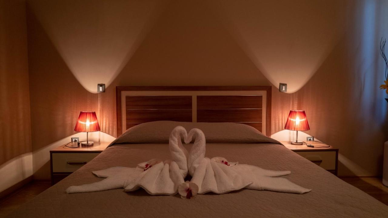 C Comfort Hotel & Wellness Chisarja Exteriér fotografie